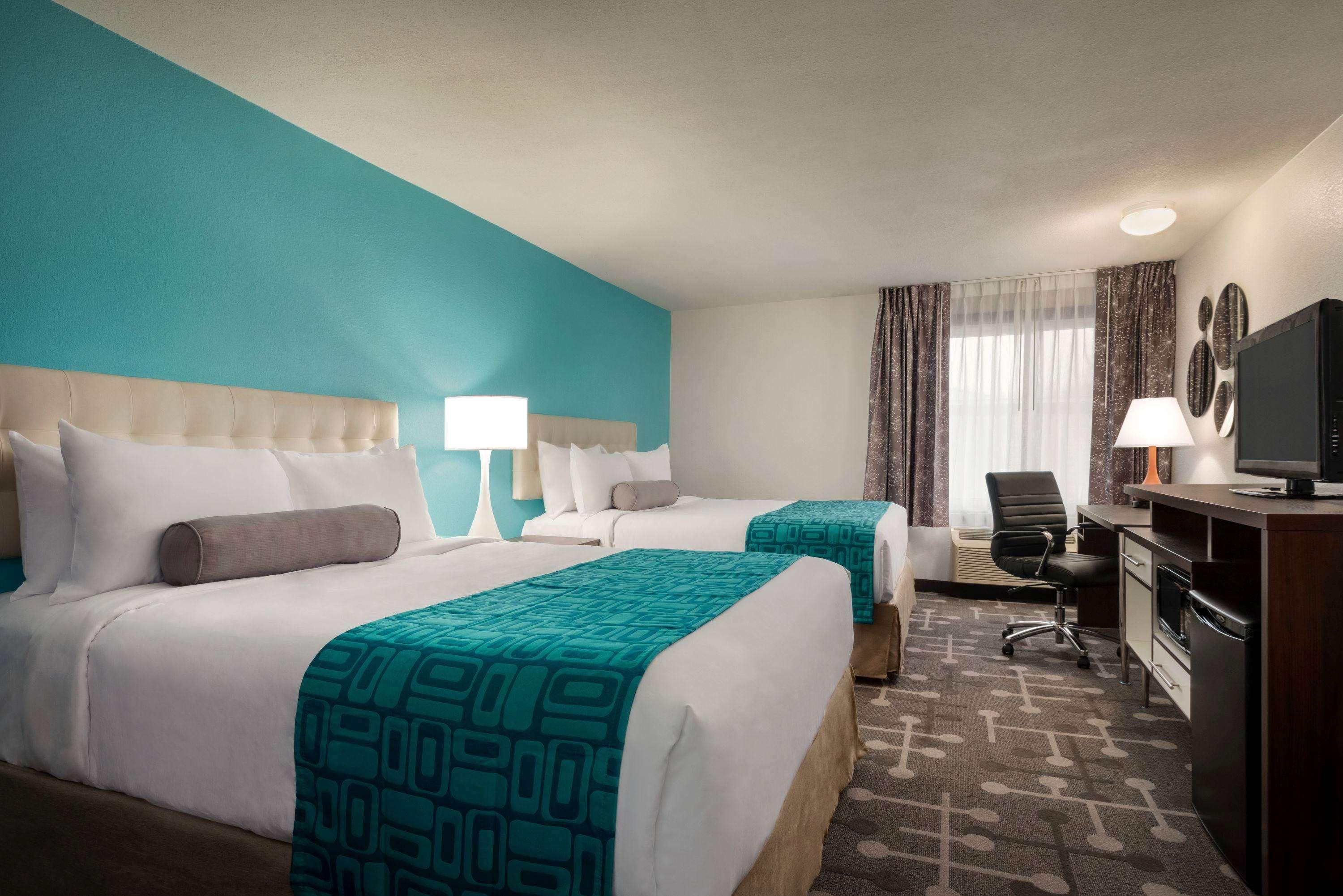 Howard Johnson By Wyndham Appleton Esterno foto