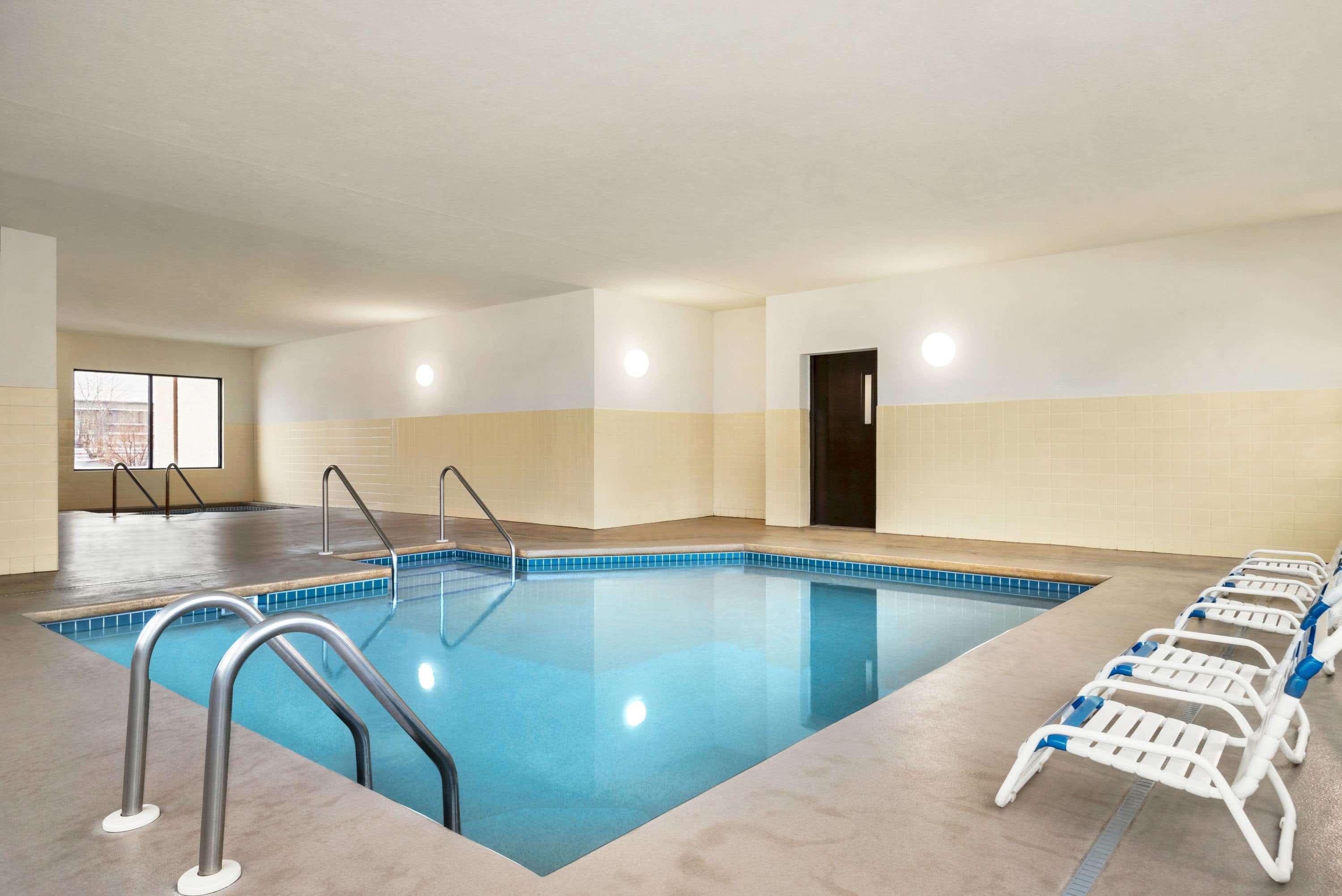 Howard Johnson By Wyndham Appleton Esterno foto