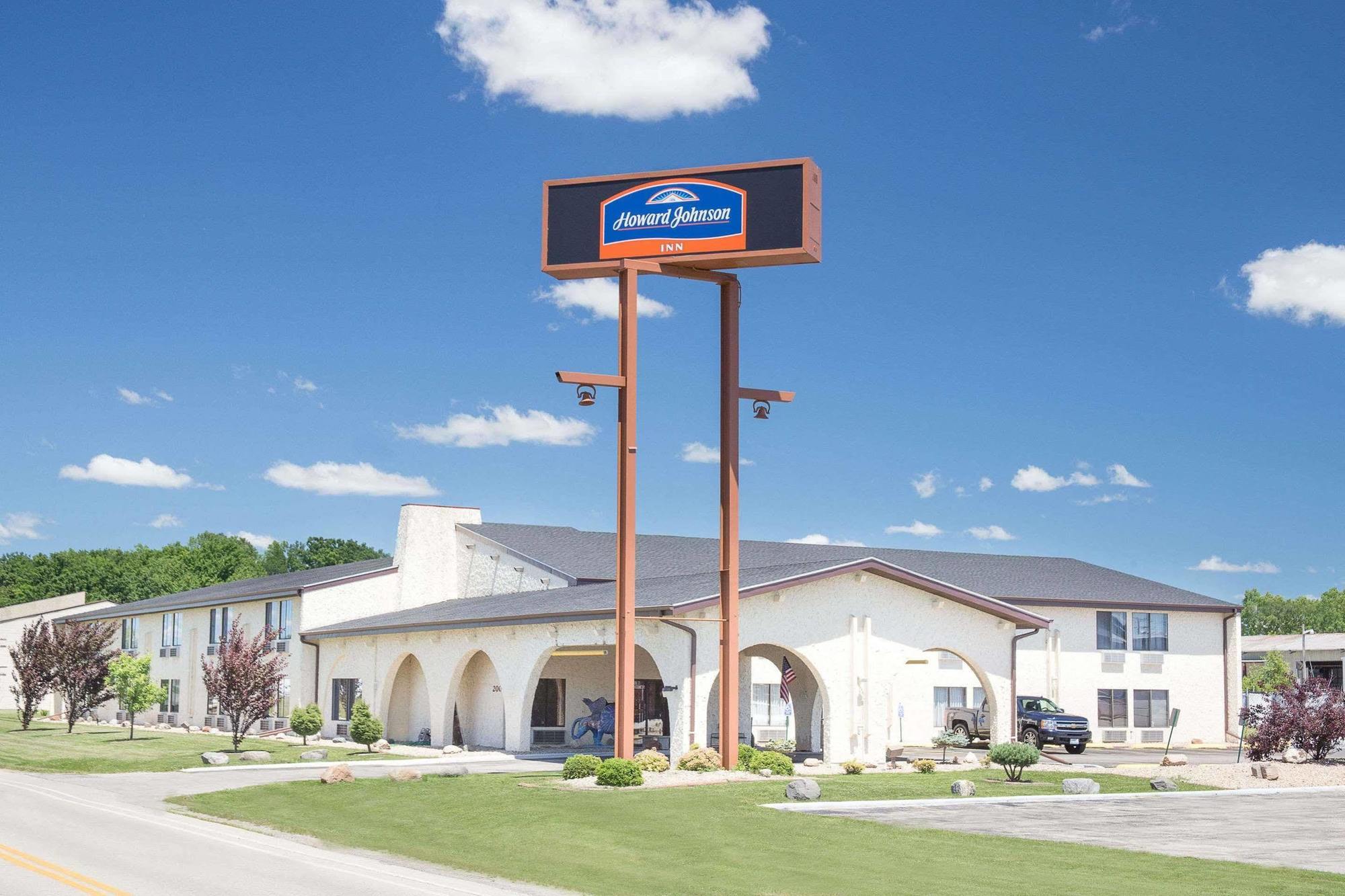 Howard Johnson By Wyndham Appleton Esterno foto